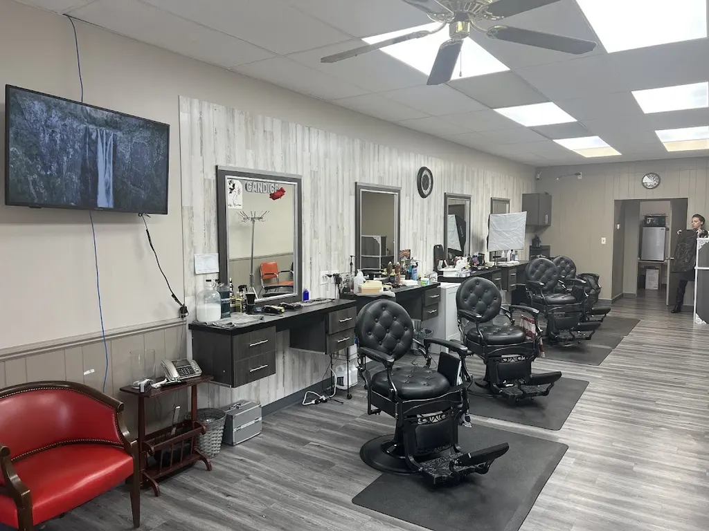 Tony C’s hairstyling — Barber shop in Dearborn